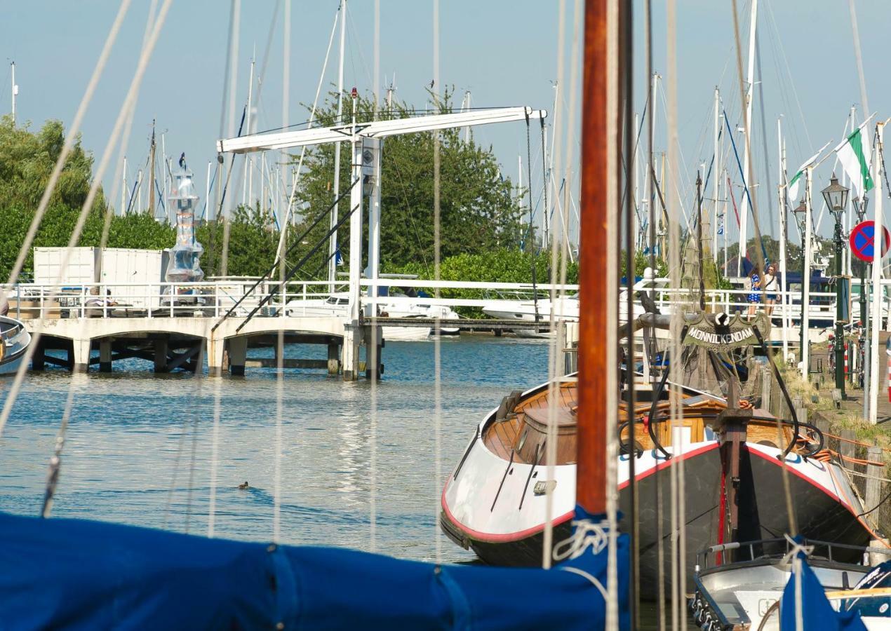 Waterland Hoge Huis Monnickendam Exteriér fotografie